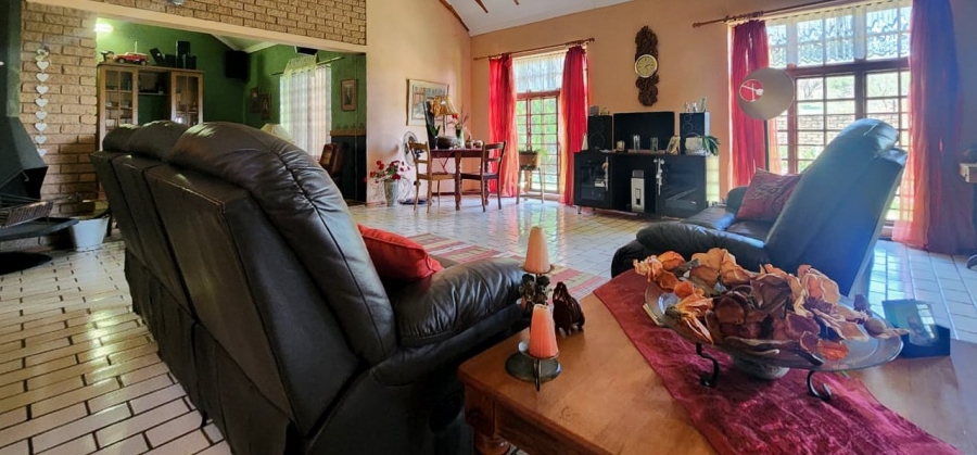 4 Bedroom Property for Sale in Hartbeesfontein North West